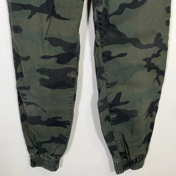 ARITZIA | TNA ALIX CAMO JOGGER - Picture 6 of 12